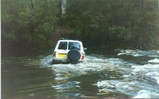 Crossing the Warren river at Heartbreak crossing