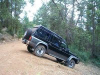 Gadget heading down a narly hill - watch that the auto doesn't runn away from ya Pete!